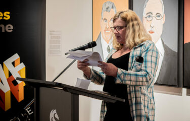 An image of Leanne Paine, 2023 Fresh Ink Prize winner, reading her extract from Lemons.